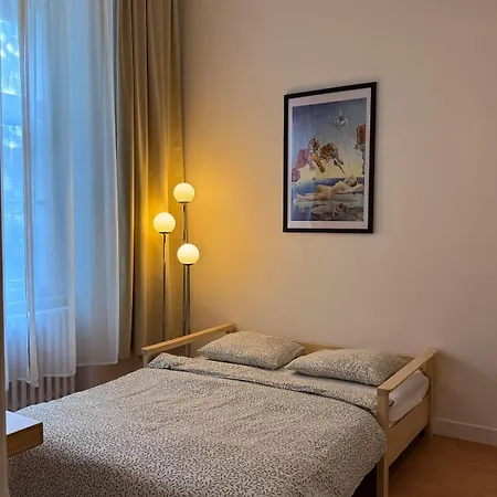 Apartamento Classy Old Town Home, Wifi, Smart Projector, Ac Bratislava